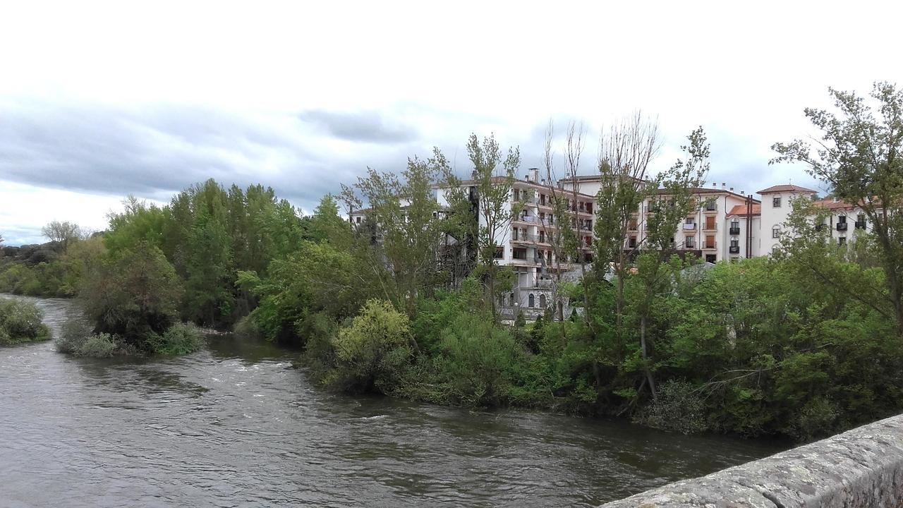 Hotel Balneario De Ledesma Vega de Tirados Exterior foto