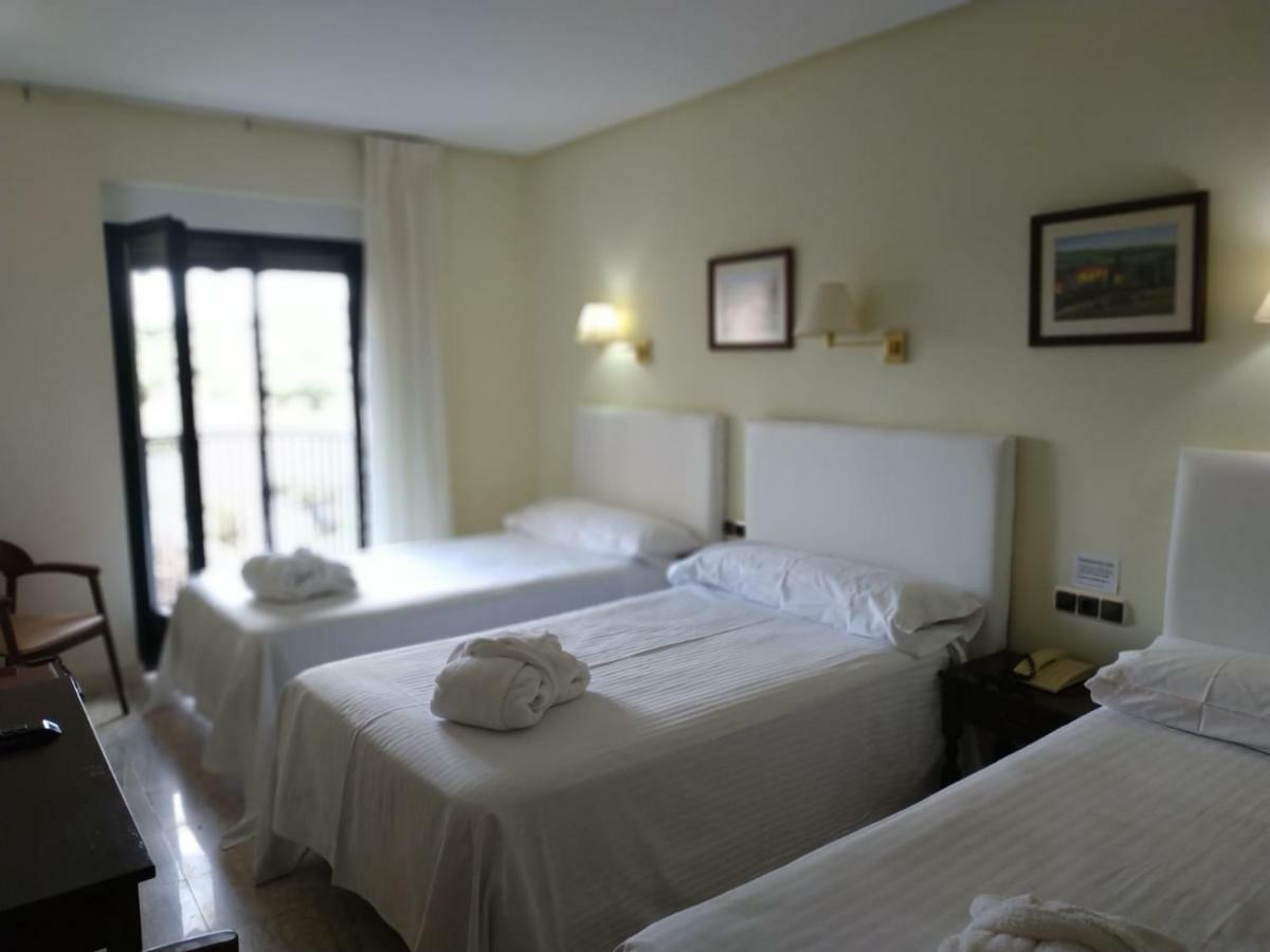 Hotel Balneario De Ledesma Vega de Tirados Exterior foto